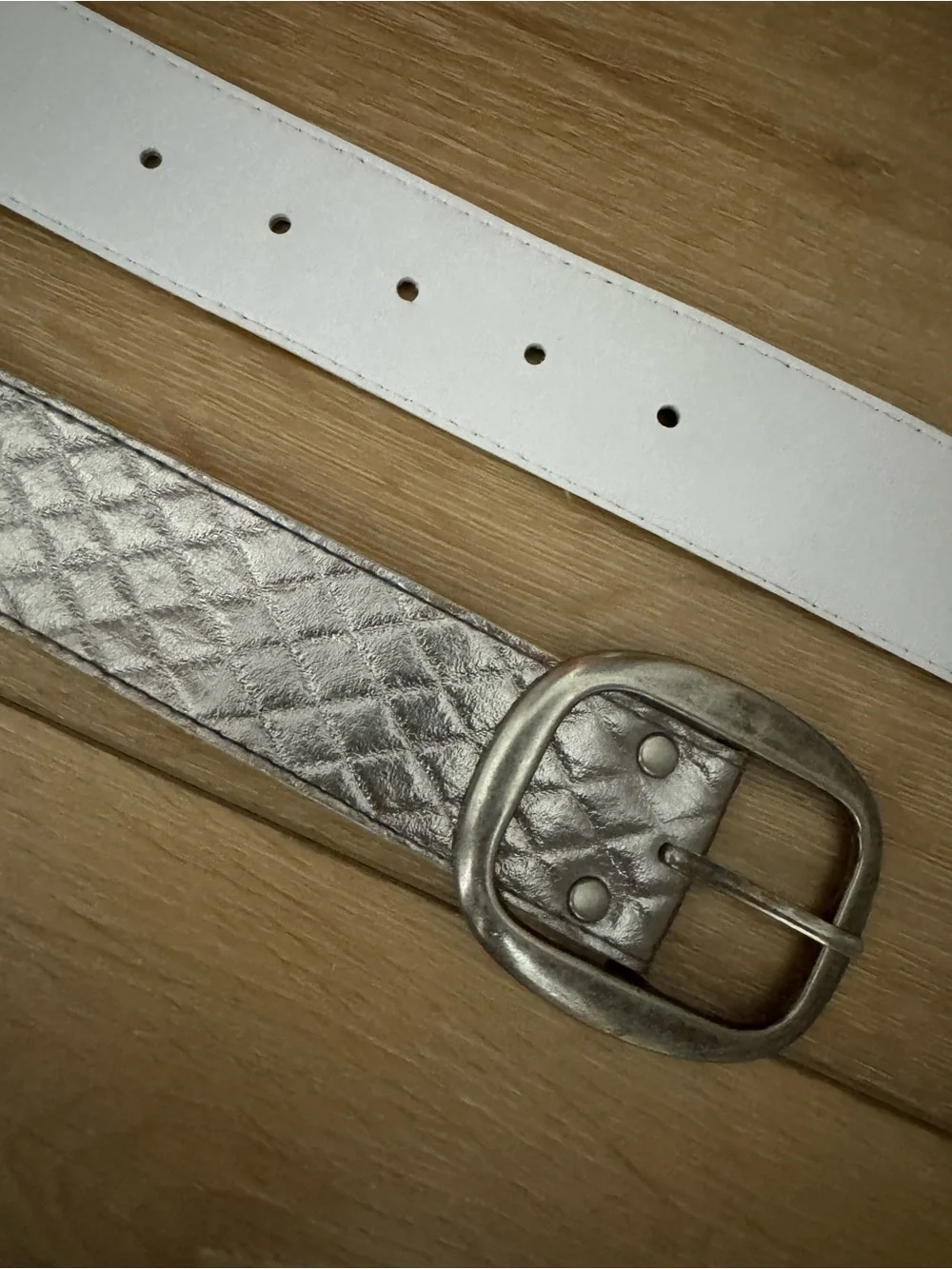 🩶Women’s Metallic Silver Quilted Maximalist Festival Rave Night Out Belt | M